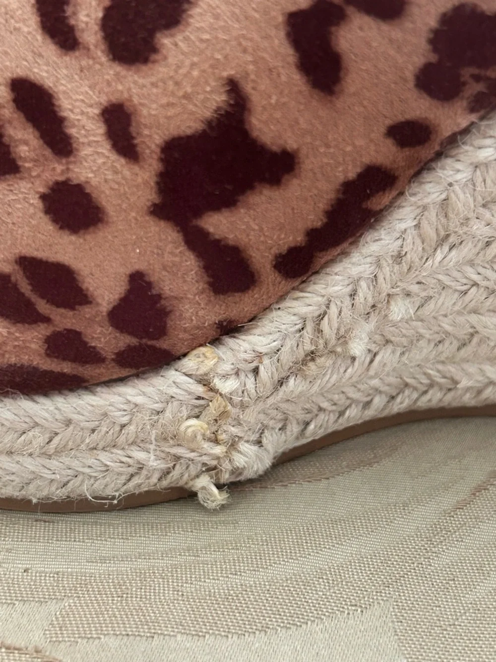Qupid Women’s 9 Leopard Print Open-Toe Wedge Heeled Sandals Buckle Brown Tan